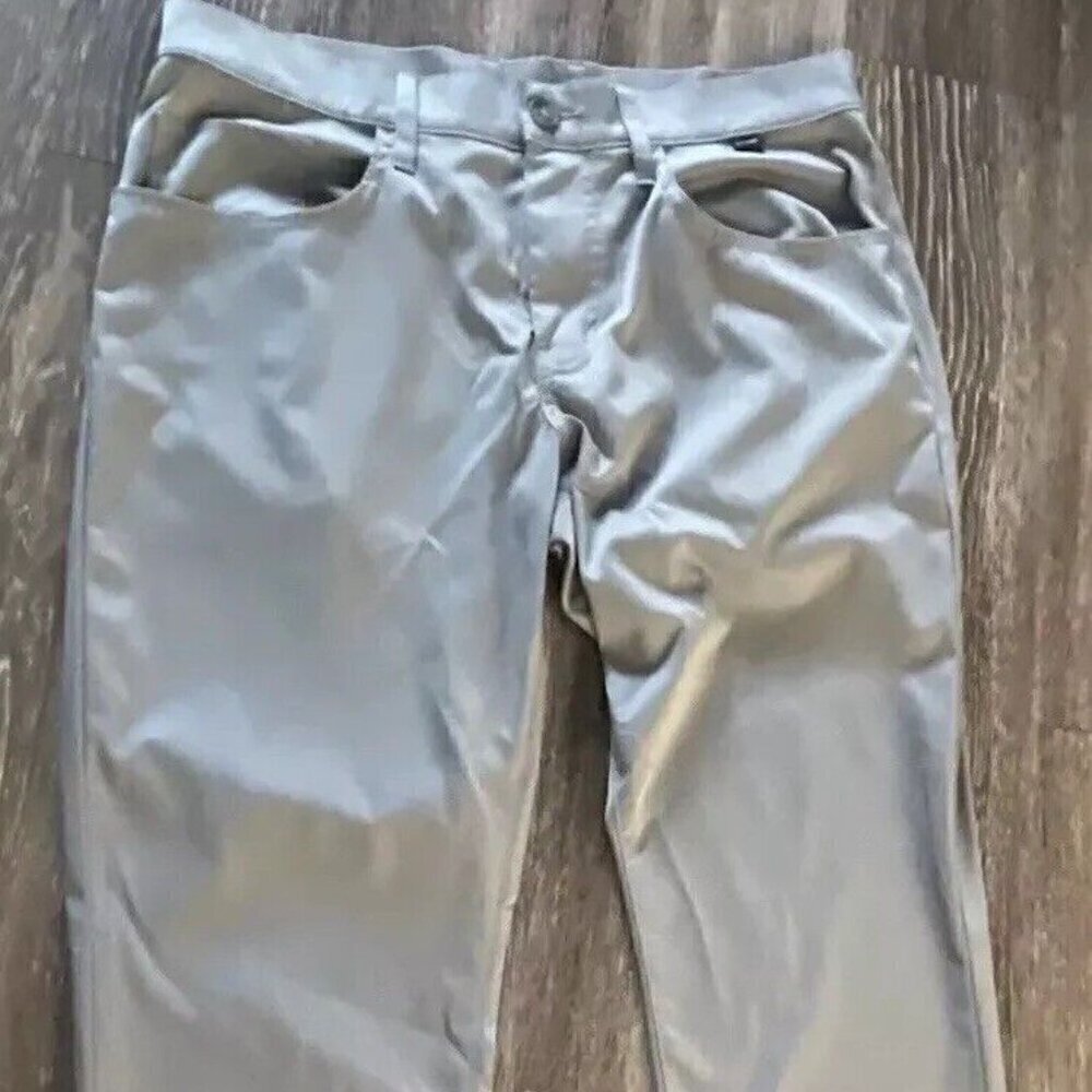 Travis Mathew Performance Golf Pants Light Gray Men's 32x33 Stretch Chino